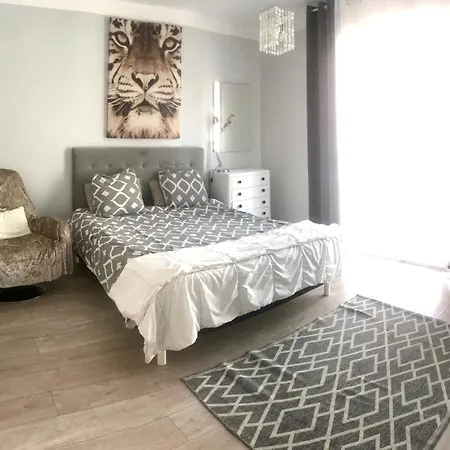 Lägenhet Beautiful 2 Beds And Living 3 Minutes Beaches