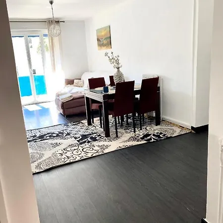Beautiful 2 Beds And Living 3 Minutes Beaches Lägenhet *